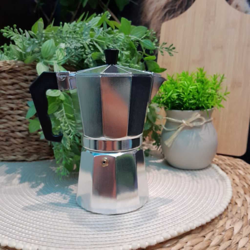 CAFETEIRA ITALIANA 300ml de Alumínio na cor PRATA PRETA Prepare o Melhor Café com Estilo