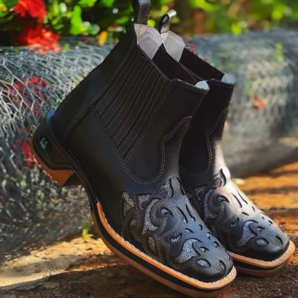 Botina Feminina Couro Legítimo Moda Country Detalhe Corte Laser Glitter Rodeio Western