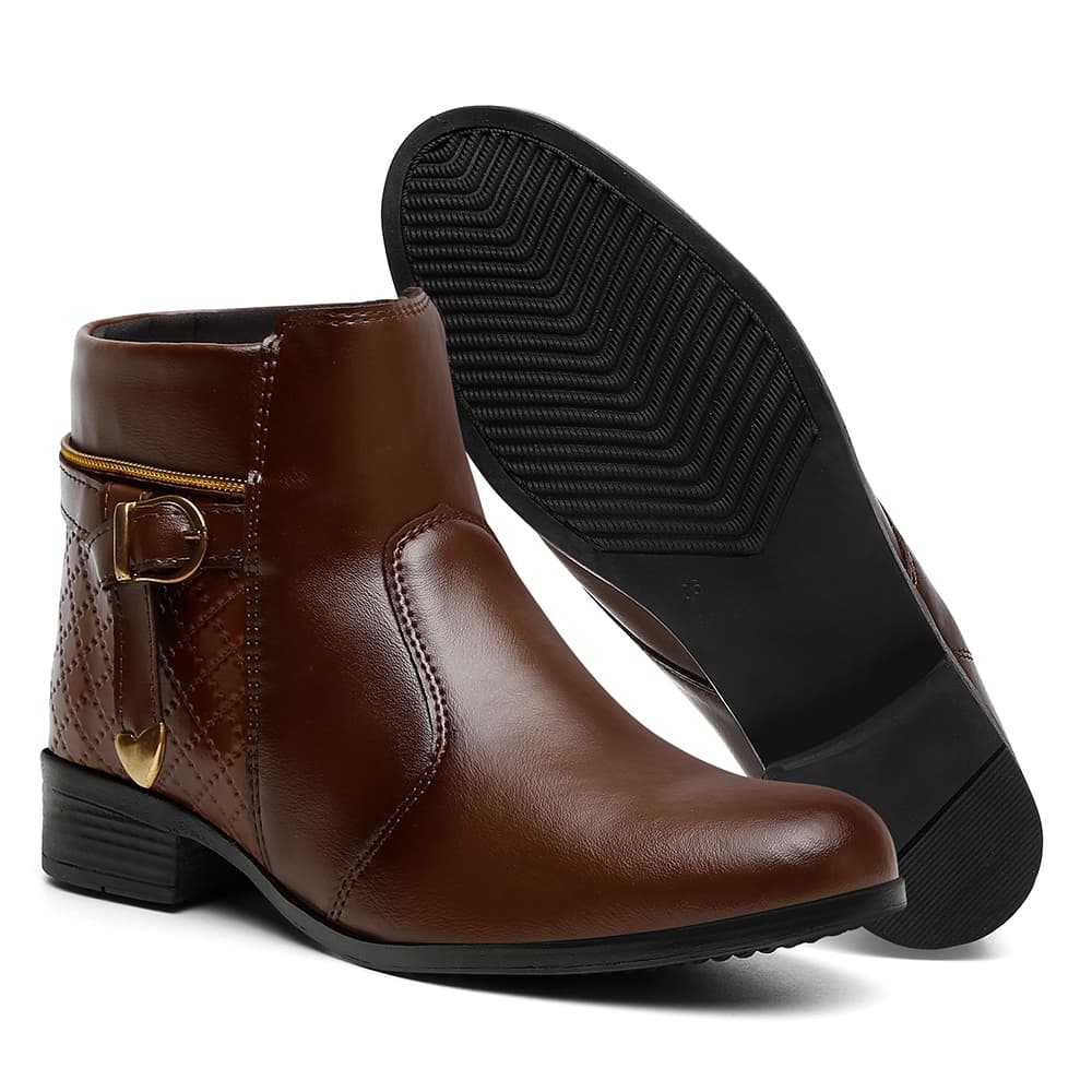 Bota Feminina Fivela Cano Curto Media Coturno Inverno Outono Moda