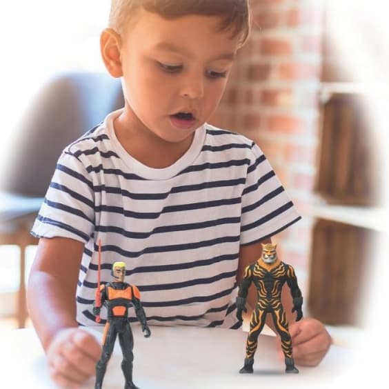 Kit Brinquedo Super Herói 2 Bonecos 2 Espadas Animal War Variados