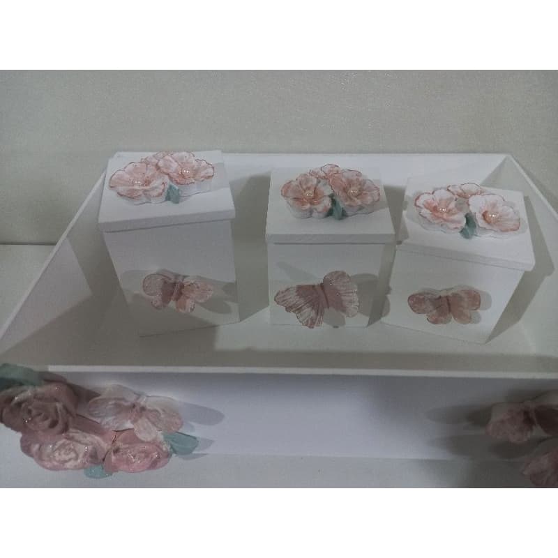 kit higiene mdf bandeja 3potes flores borboleta