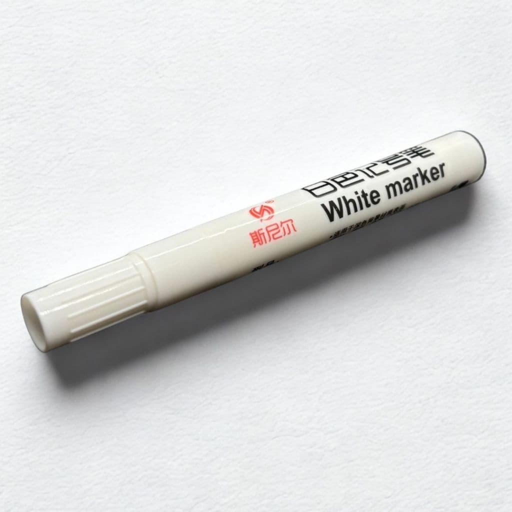 Caneta Marcadora Branca Permanente 3mm – Opaca para Papel Escuro, Vidro, Metal e DIY