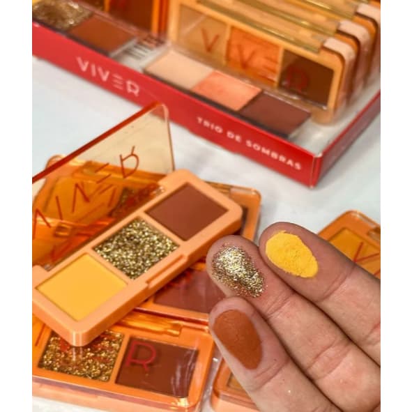 Trio De Sombras  Viver Ruby Rose