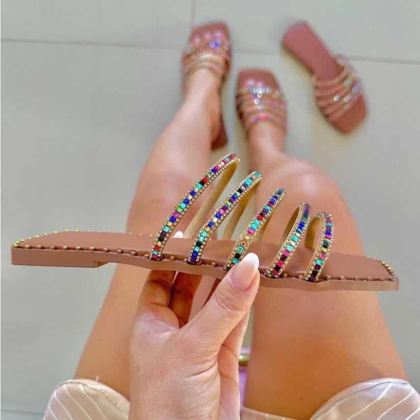 Rasteirinha Glam Brilho Feminina  Look Moderno com Conforto e Elegância