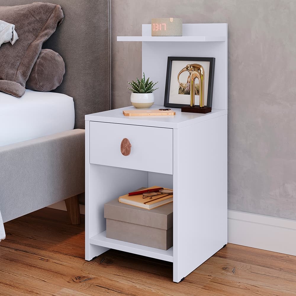 Mesa de Cabeceira Boss Com Prateleira e Gaveta Cor Branco Quarto Apoio de Cama Mesinha Luxo Puxador