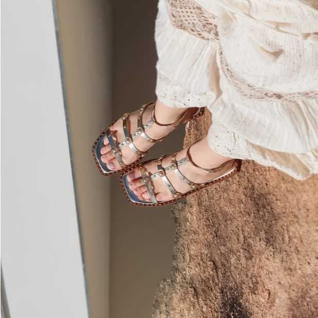 Sandália Rasteirinha Feminina Casual com Toque Sofisticado e Design Leve
