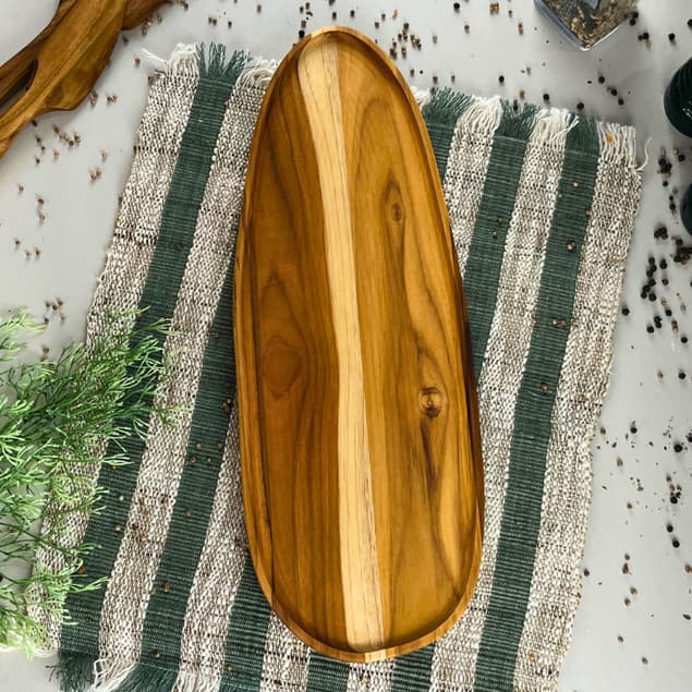 Tábua Barca Orgânica  Para Servir e Frios com Rebaixo - Madeira de Teca Nobre 36x25x2cm