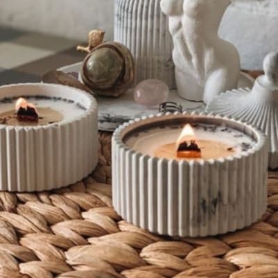 Vela aromática Perfumada Artesanal cera de coco frasco de concreto