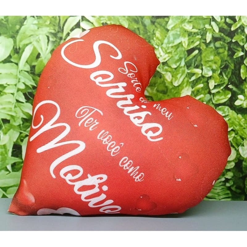 KIT 6 ALMOFADAS CORAÇÃO OU REDONDA DIA DAS MÃE,FOTOS, TEXTOS,FRASES,DESENHOS PERSONALIZE DO SEU JEITINHO
