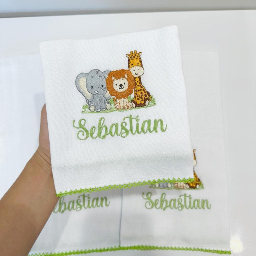 Pano de boca, fralda de boca, babete - KIT COM 2 UNIDADES - Personalizada com nome MENINO