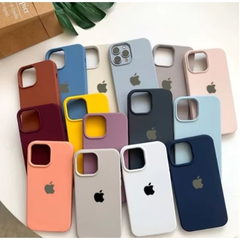 Capa case aveludada iPhone do xr ao 17 pro max