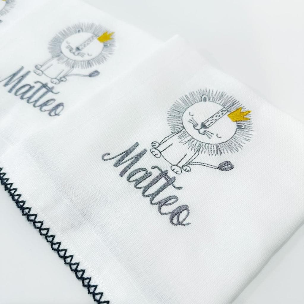 Pano de ombro, fralda de ombro, ombrete - KIT COM 2 UNIDADES - Personalizada com nome MENINO