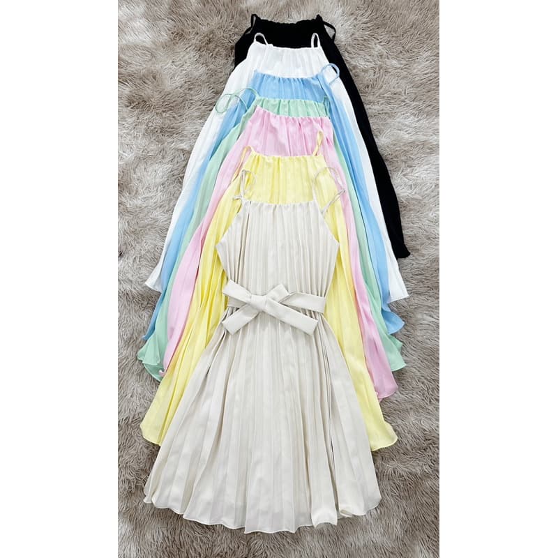 Vestido plissada suspensório