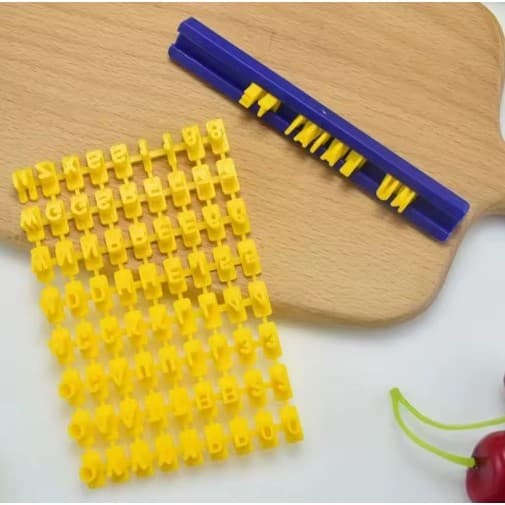 Carimbo de Alfabeto Letras e Números para Marcar Massas Pasta Americana e Biscuit - 3835