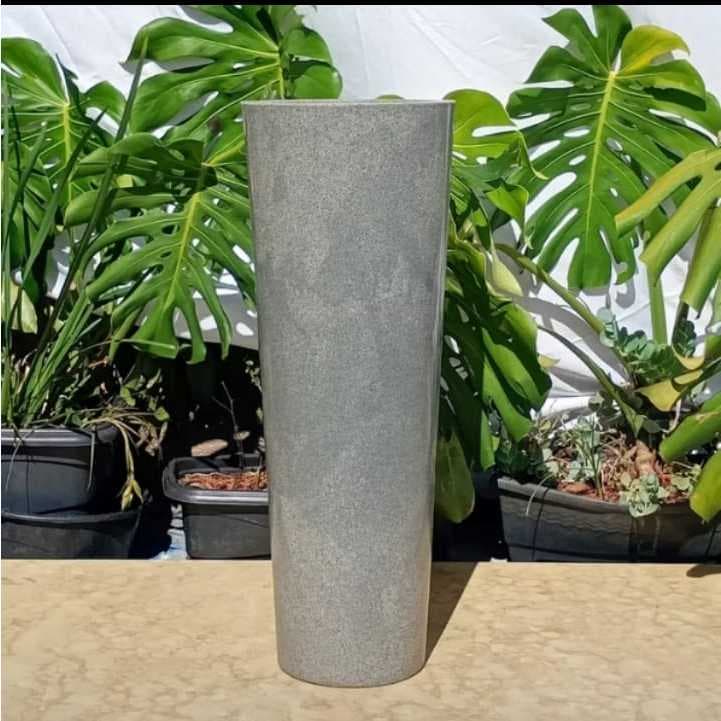 Vaso de polietileno para plantas, decorativo luxo coluna Ibiza 68 cm, acompanha prato coletor..