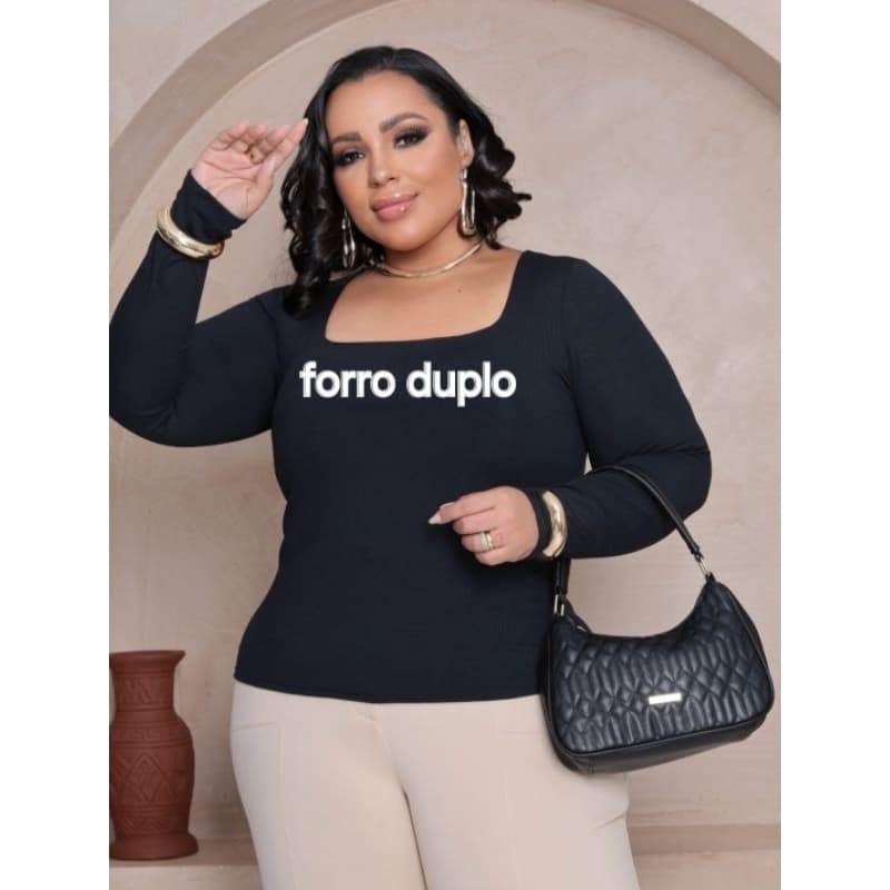 Blusa feminina plus size manga longa Gola quadrada