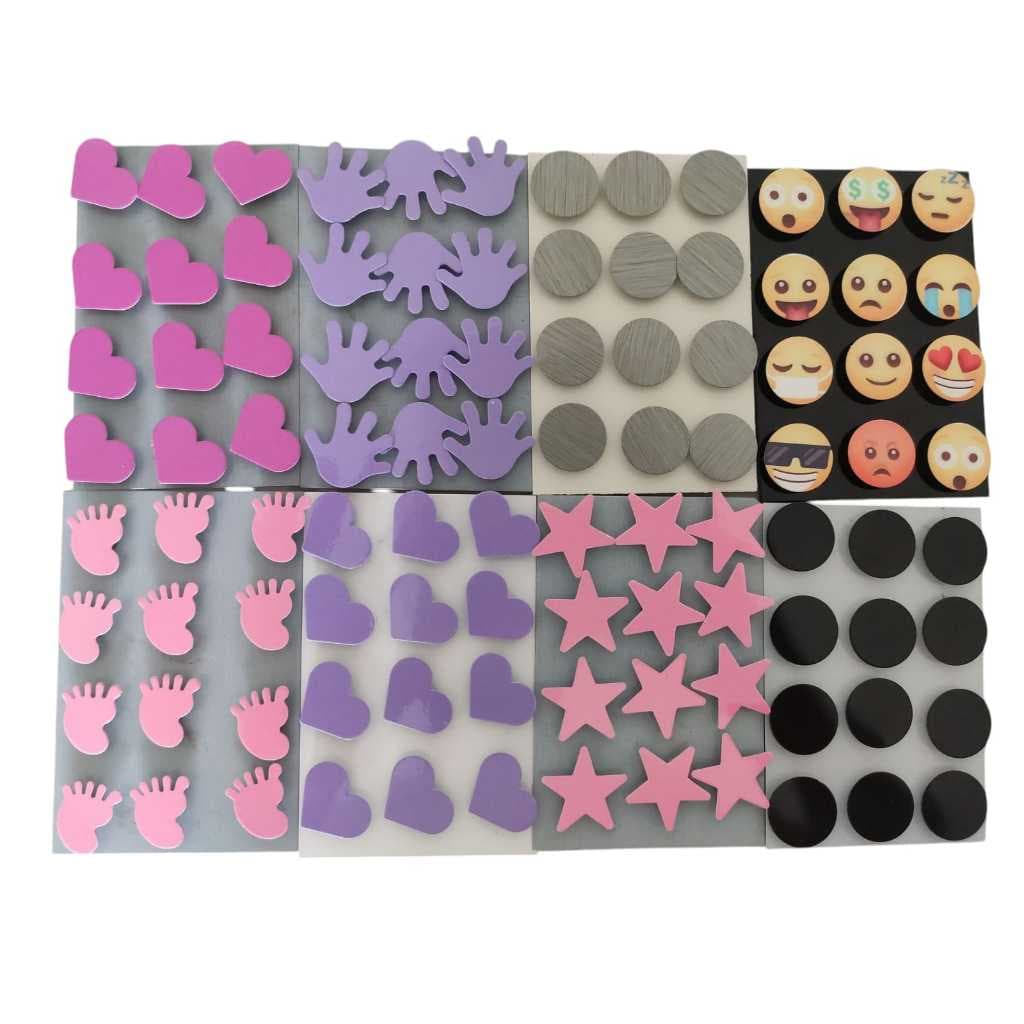 12 Imãs Variados Emoji, Coração, Bolinha, estrelinha, pezinho Para Mural de Fotos, Quadro Magnético e Imãs De Geladeira