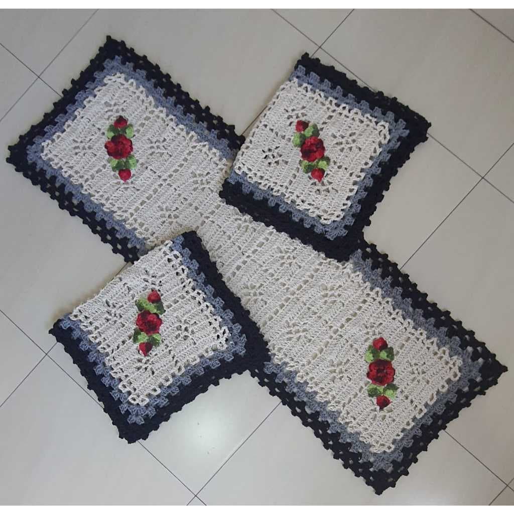 Jogo de Passadeira em Crochê Borda Colorida/Flor Barroca - Tapete Cozinha - Preto e Cinza - 3 pçs