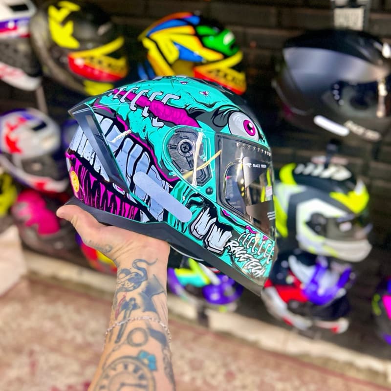 Capacete Race Tech Croc TAM 56 - Design Moderno e Máxima Proteção