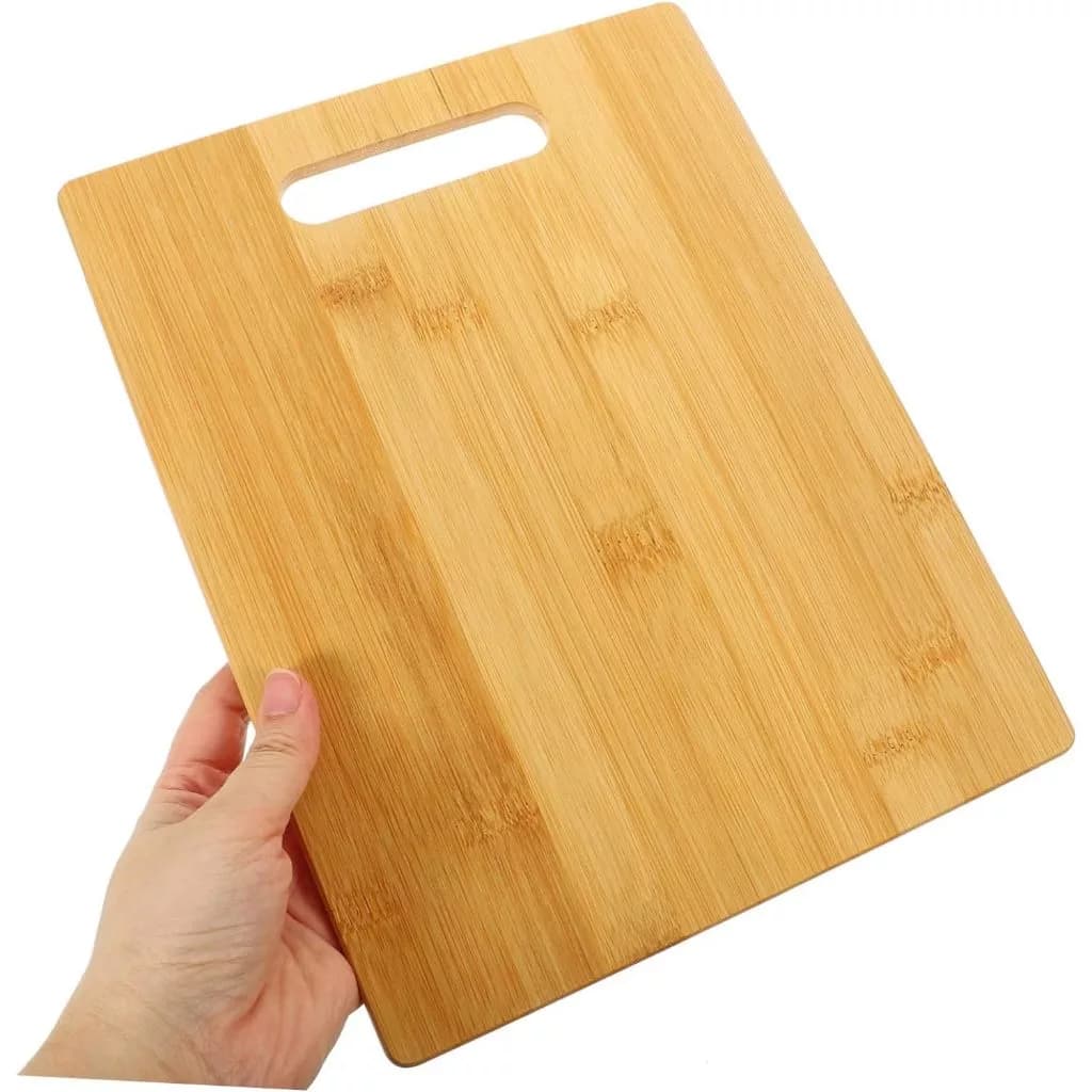 Tábua De Bambu 28x18x1,8cm Para Corte Churrasco Legumes Multiuso Universal Com Encaixe Para As Mãos