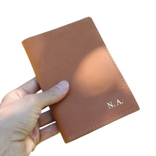 Porta Passaporte em Couro Personalizado com Iniciais