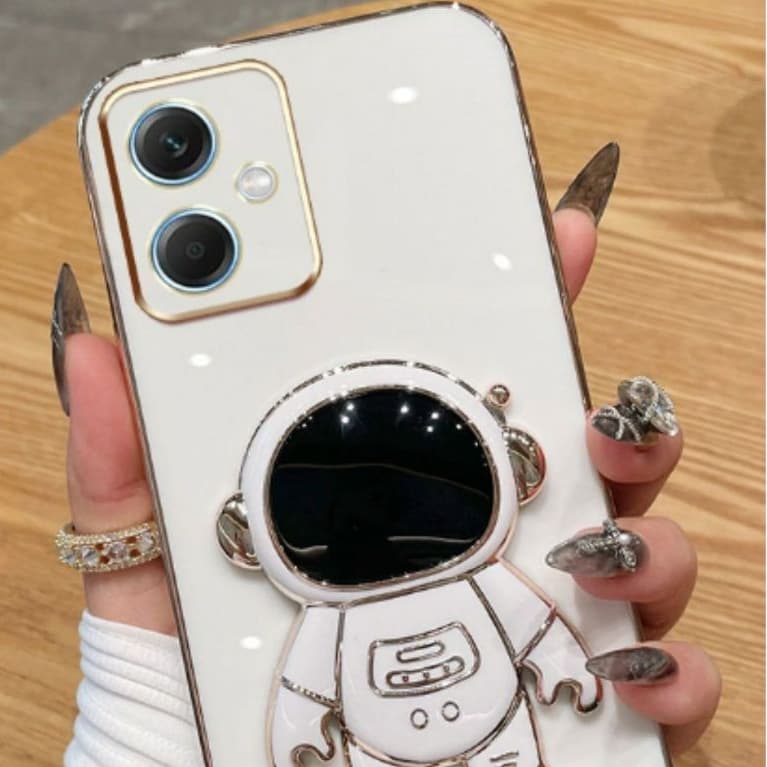 Capinha de Celular com Suporte Astronauta para Moto G04,G04S,G14,G24,G34,G54,G84,G05,G75,G85