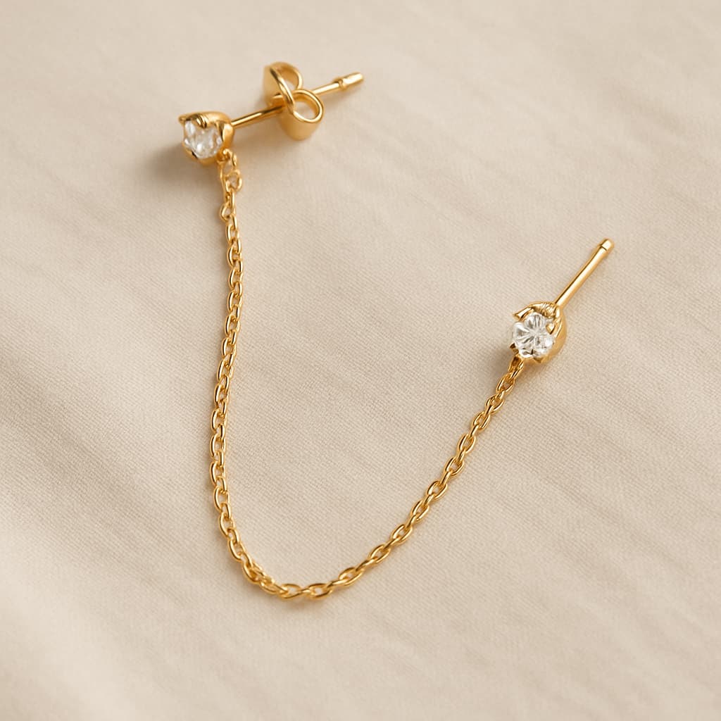 Brinco Corrente com Zircônia – Para Dois Furos (Peça Única) - Banhado Ouro 18k