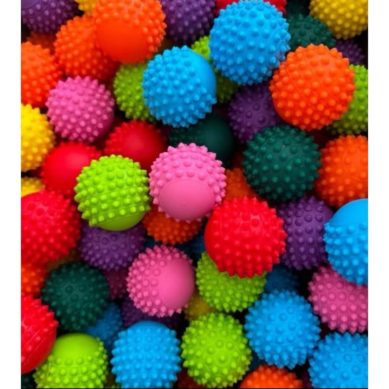 Kit 3 Bolinhas Com Cravos Para Cachorro Pet/ Bolinha Para Massagem