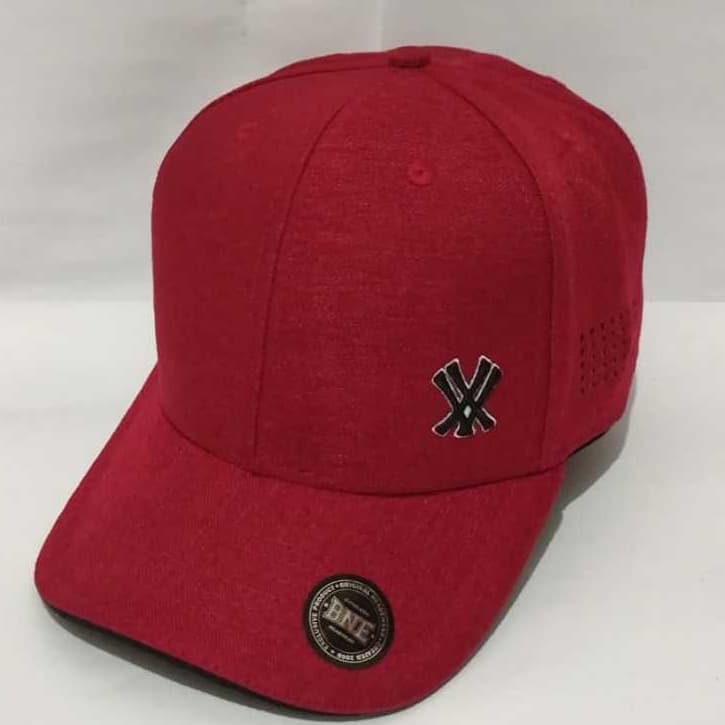 Boné Vermelho BNE XV Red Strapback Fitão Aba Curva