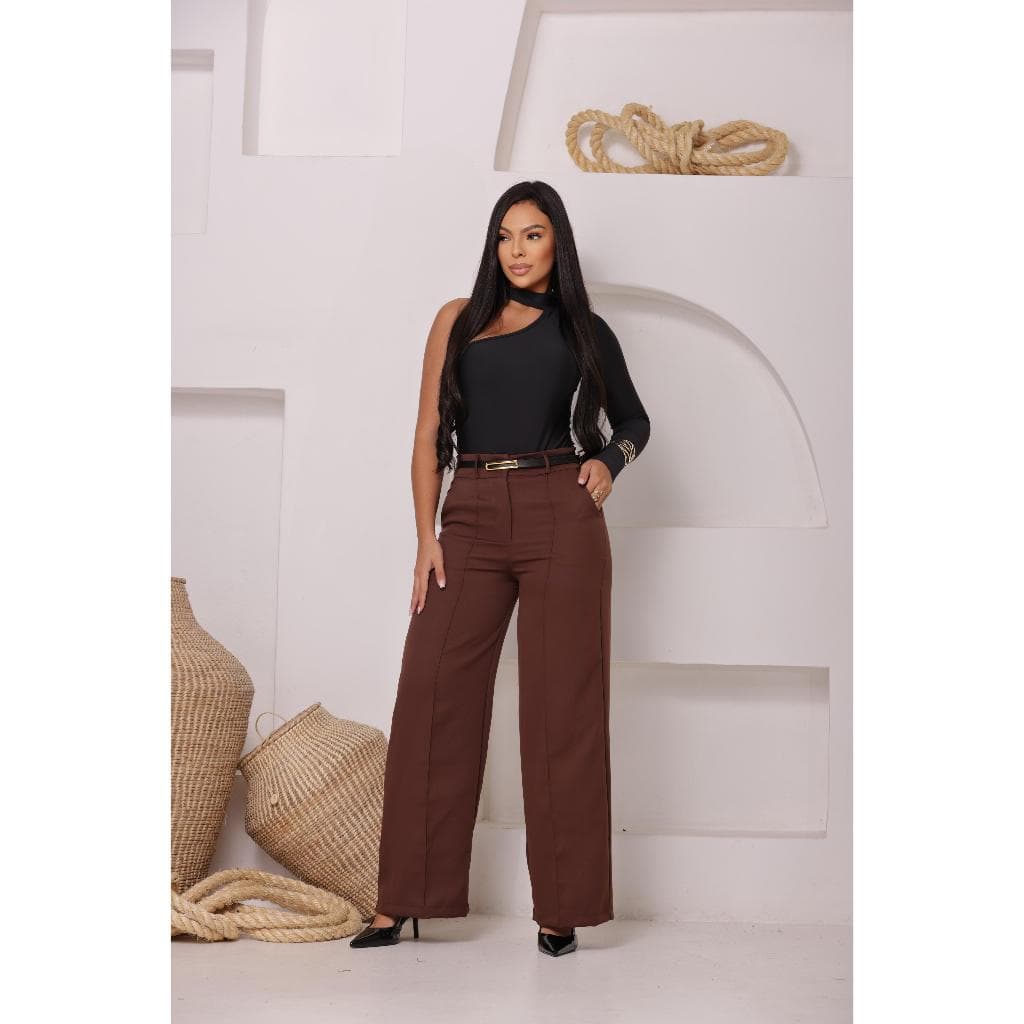 calça pantalona  alfaiataria acompanha cinto cinto de couro