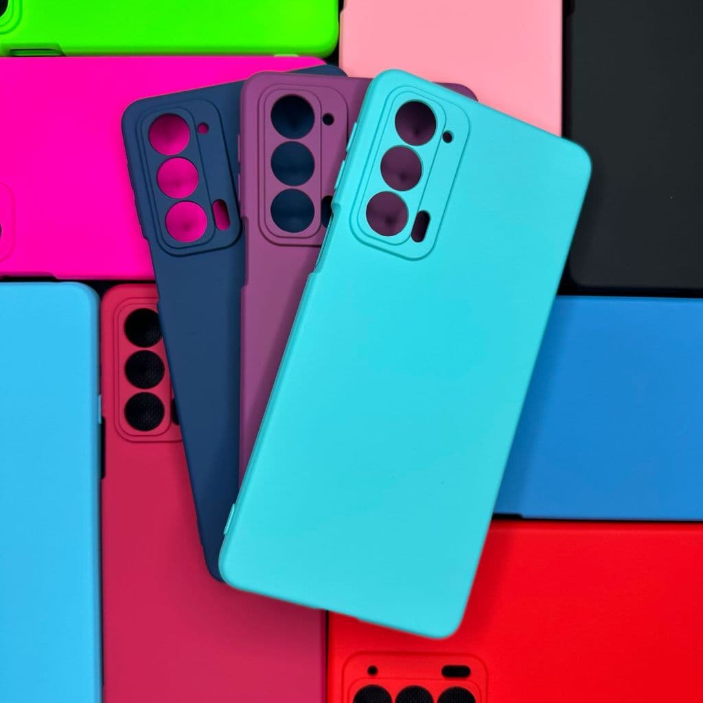 Capa ou Kit Capa + Pelicula 3D Para Motorola Edge 20  Capinha Aveludada Case