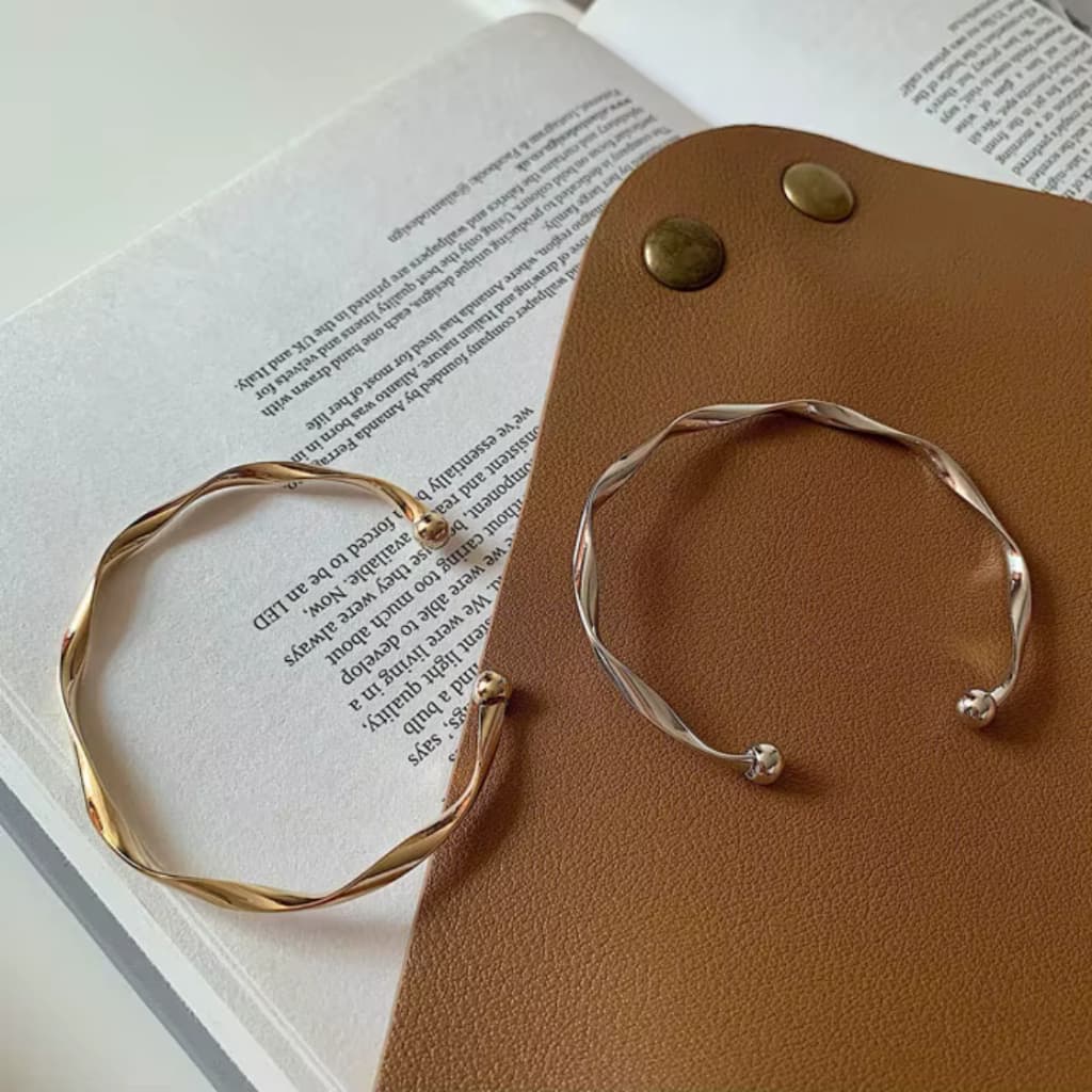 Pulseira De Moda Simples Torcida Alta Qualidade Ins Trendy Niche Legal Joias De Mão Estilo Feminino