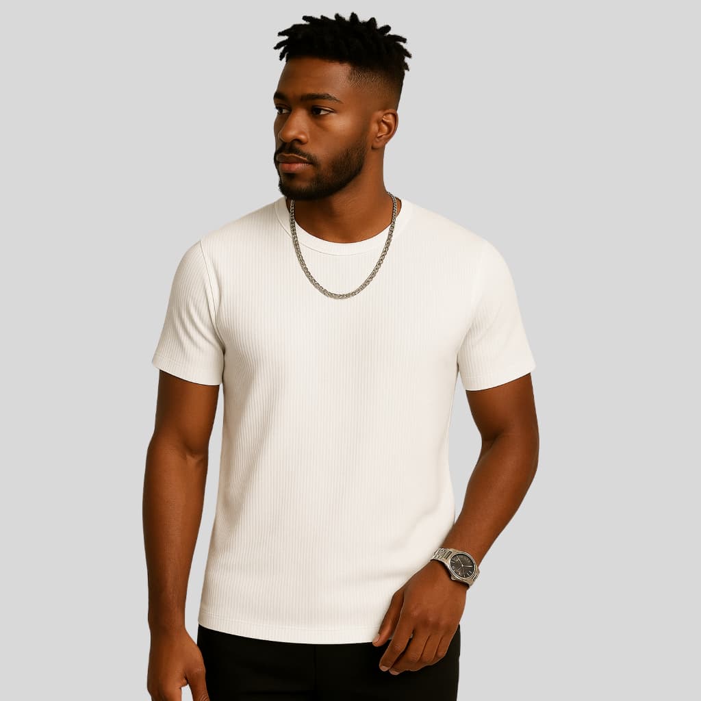 Camiseta Canelada Branca Masculina Gola Redonda Estilo Justo Leve e Macia Para Look Casual ou Treino