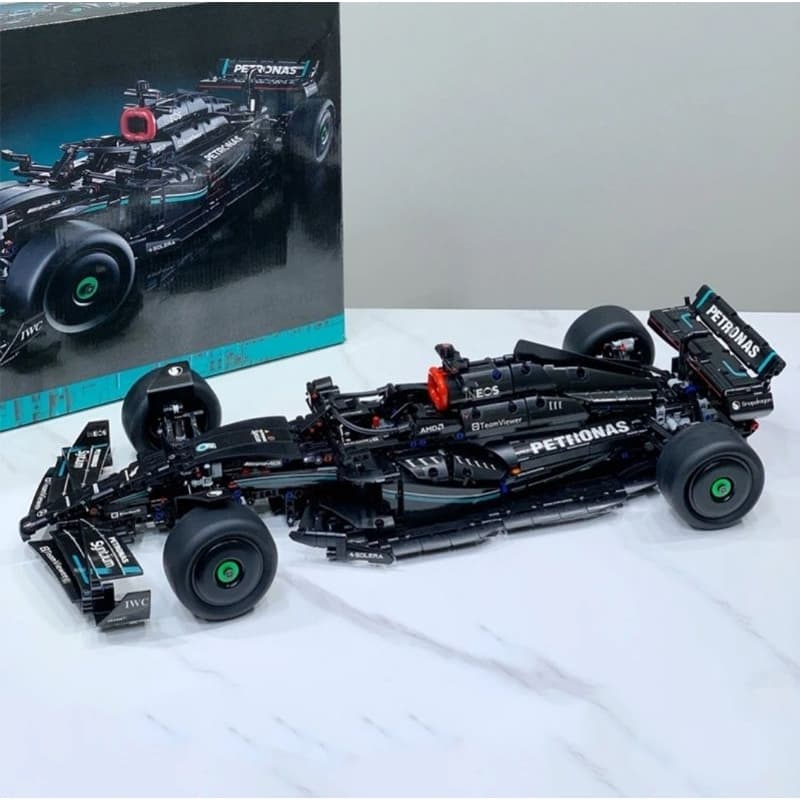Carro F1 Mercedes Petronas de Blocos – Modelo para Montar com Detalhes Realistas