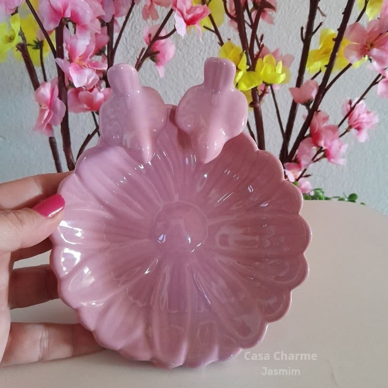 Porta sabonete saboneteira porta joias bijuterias flor com passarinhos de cerâmica esmaltada decoração cor rosa bebê
