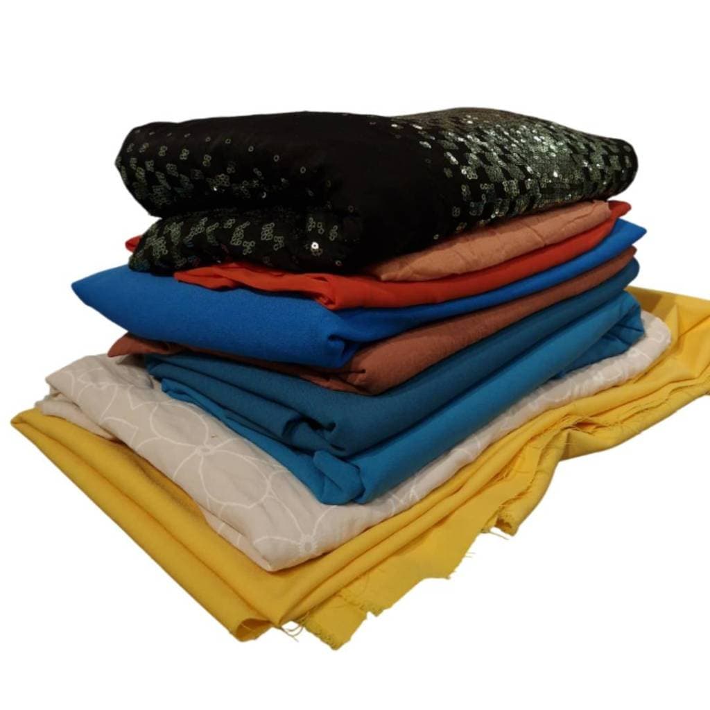 Retalhos Grandes Sortidos  - 1kg para Costura, Artesanato, Roupas de Bonecas, Lenços, Apliques, Chaveiros