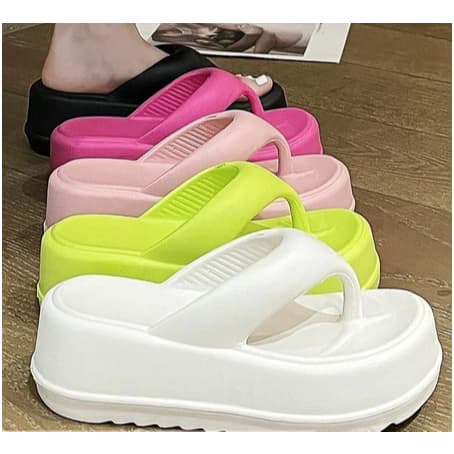 Sandália Infantil Flip-Flop com Tira no Calcanhar – Estilo e Estabilidade