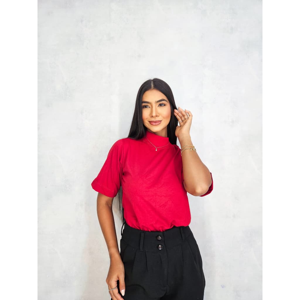 Kit 2 Peças Camiseta Gola Alta Feminina Promoção- Estilo Oversized e Versátil