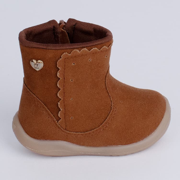 Bota Infantil Menina Kidy Baby Soft Moda Boho Marrom Cano Médio Delicada Antiderrapante Confortável