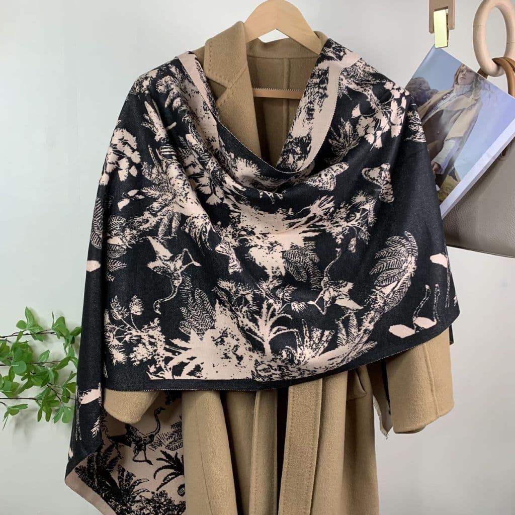 Cachecol Pashmina Lenço Femenino Estampado de Poliester de 300g Muito Confortável e Grosso