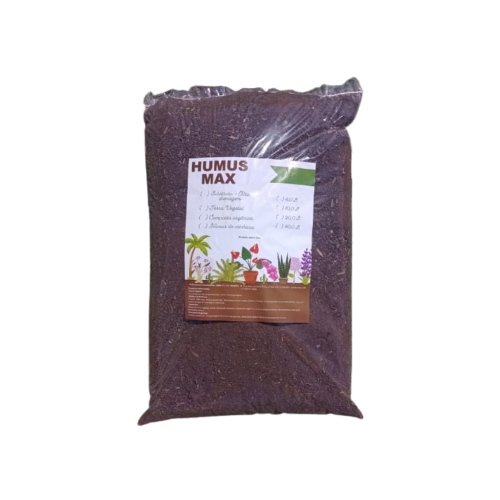 Terra Vegetal adubada com húmus de minhoca, composto orgânico e fragmentos de folhas e galhos