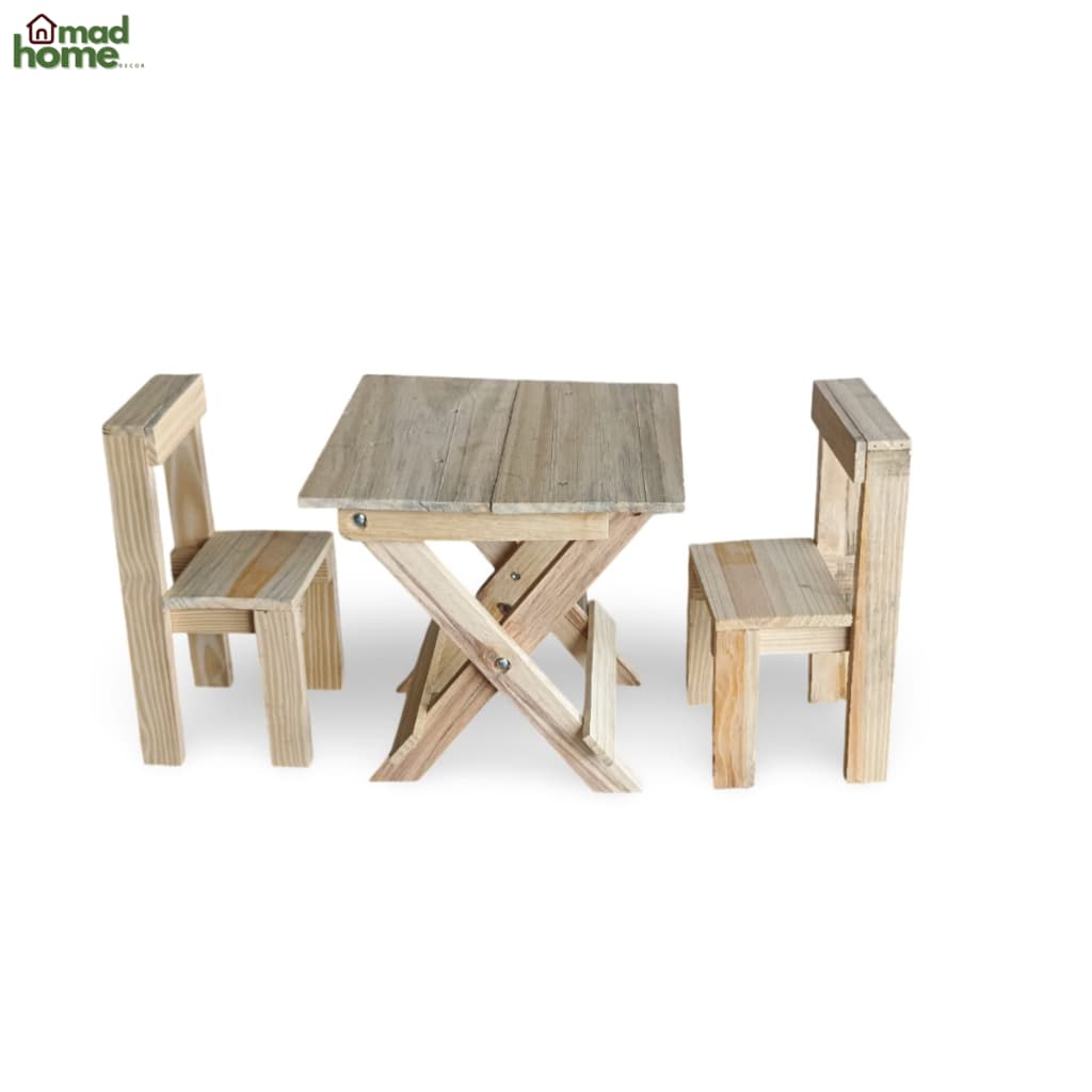 Conjunto de Mesa e Cadeiras Infantis em Madeira Maciça Cru  Simples e Versátil