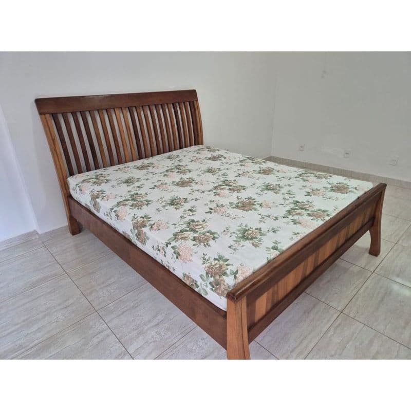 Capa Para Colchão Casal Queen Size Com Ziper 150 Fios 1,60 X 2,00 X 0,30 De Altura
