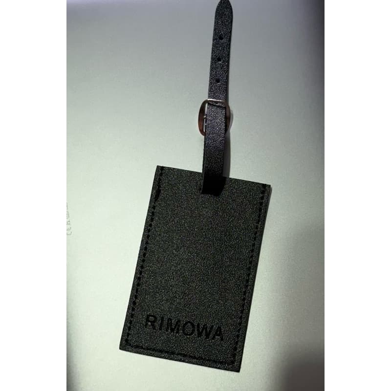 Tag de identificação de mala Rimowa em couro preto