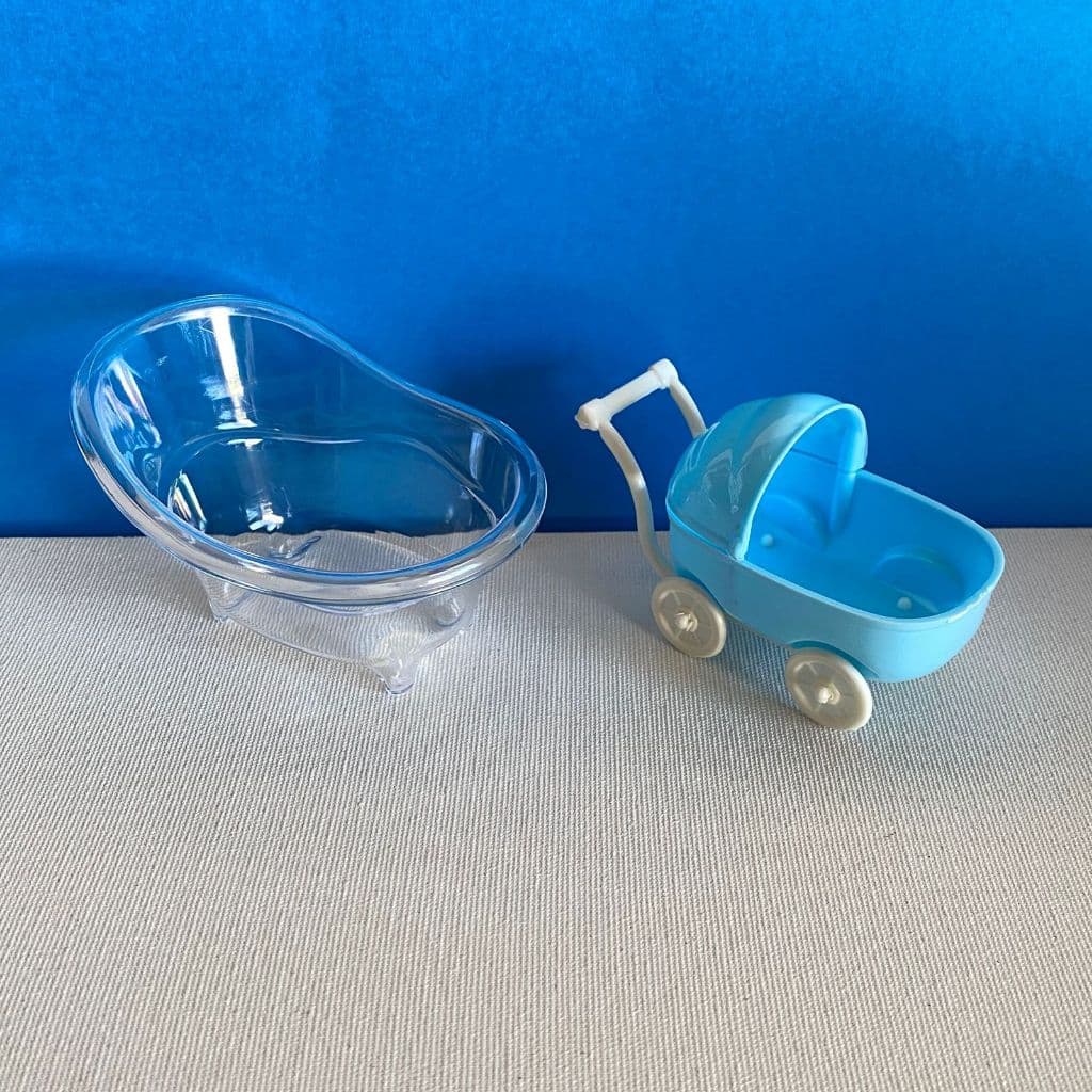 Mini Banheira e Mini Carrinho de Bebê para Boneca Kit com 2 Unidades