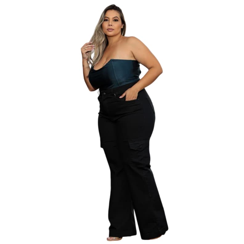 Calça Jeans Feminina Wide Leg Plus Size Preta com Bolso Cargo – Tamanhos 46 ao 60