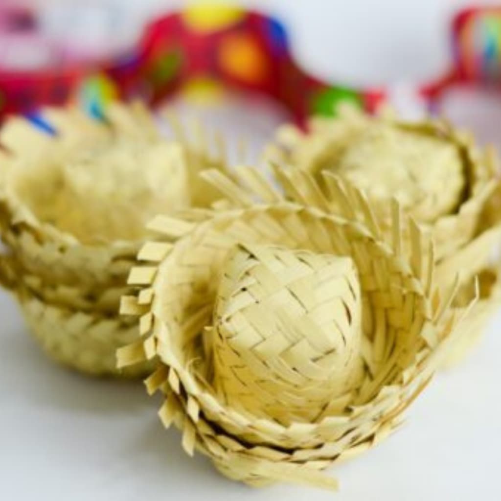 Kit 1200 Mini Chapéu de Palha Caipira para Decorar Festa Junina Chapeuzinho Fazendinha