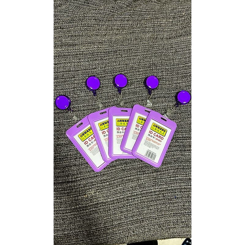 porta crachá roxo lilas retrátil roller / porta crachá de identificação