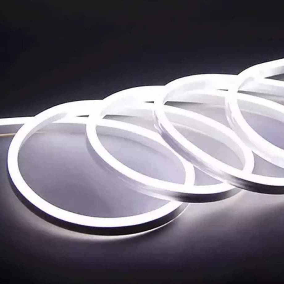 MANGUEIRA NEON FLEX 6500K BRANCO FRIO. 3 METROS JÁ COM TOMADA