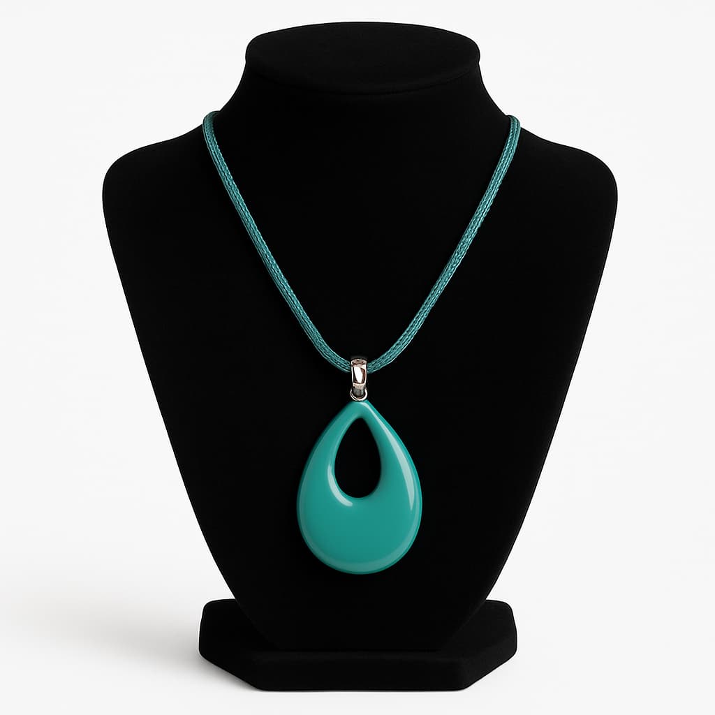 Colar Feminino Elegante e Casual Curto de Resina